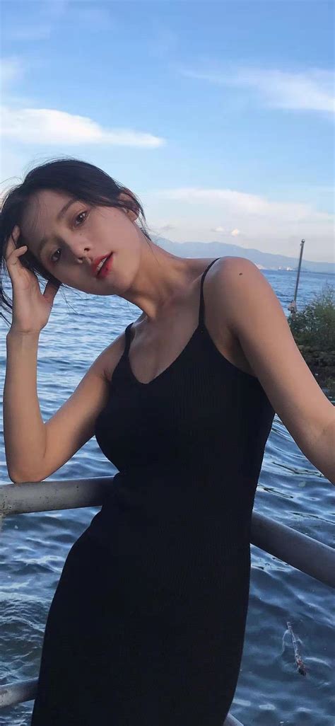 越碰人人在线公开视频